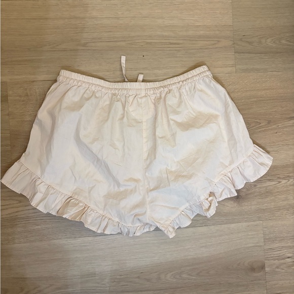 Piyama Peach Ruffle sleep Shorts - Picture 2 of 4